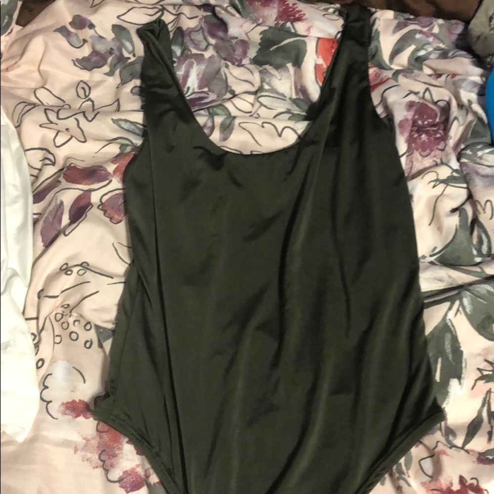 Scoop neck body suit